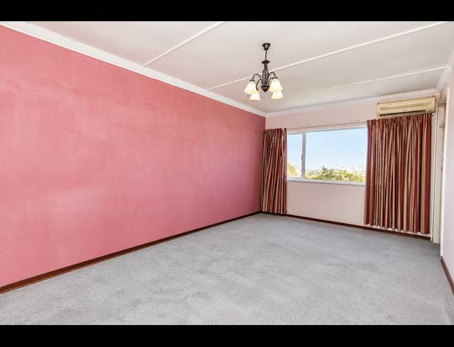 2.5 BEDROOM APARTMENT FOR SALE IN MORNINGSIDE